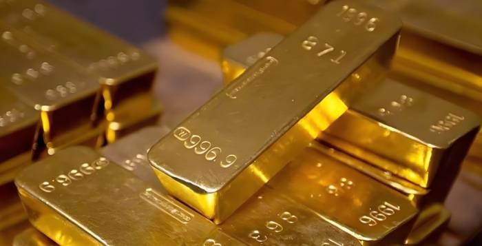 Gold Inches Up Amid Lingering Safe-Haven Sentiment: Bond Asia