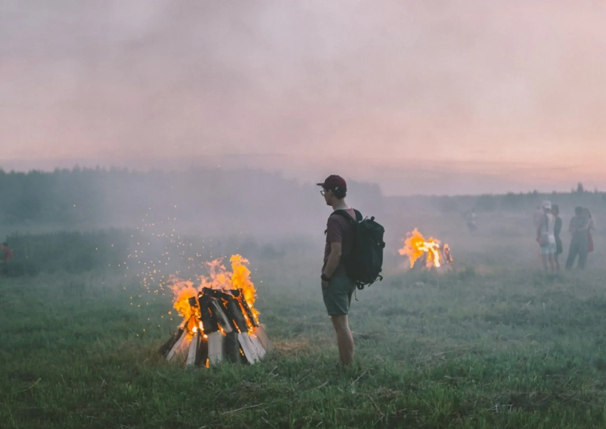 dream of house on fire meaning