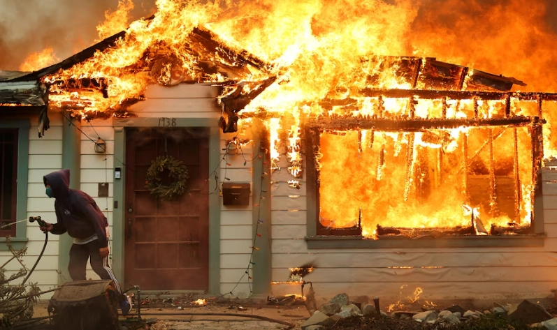 what does it mean when you dream your house is on fire