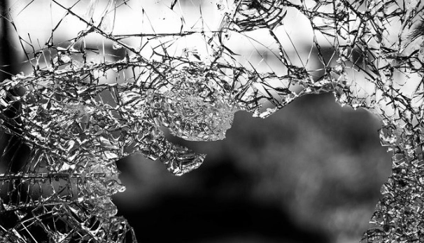 dreams about broken glass dreams about broken glass