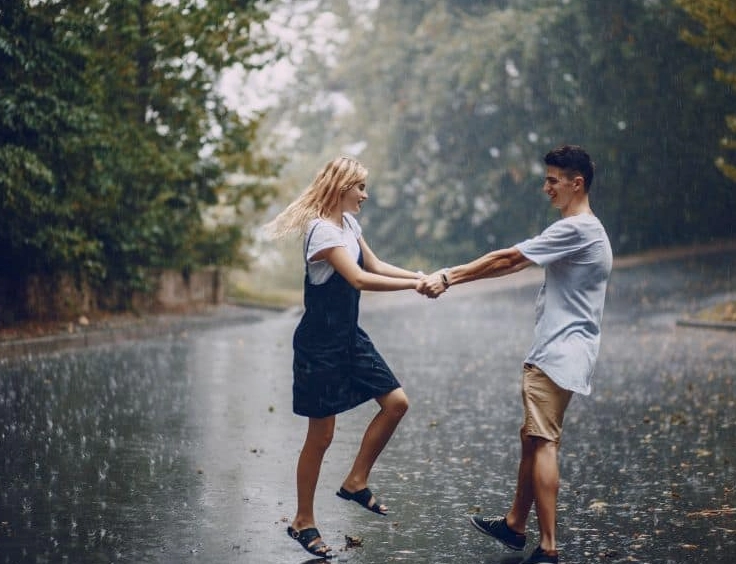 dreaming about rain meaning