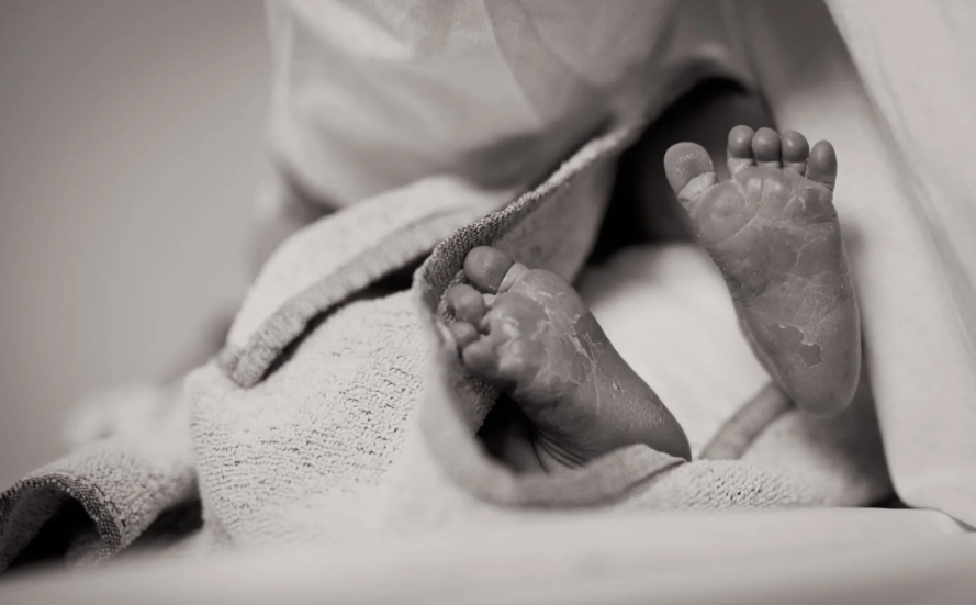 dream interpretation giving birth