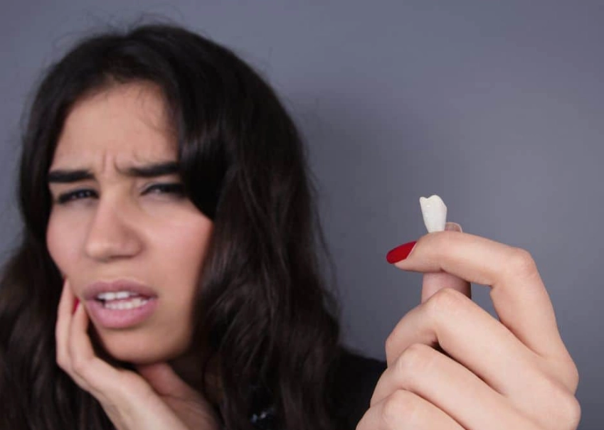 rotting teeth dream meaning