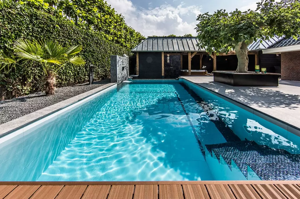 what does it mean to dream about swimming