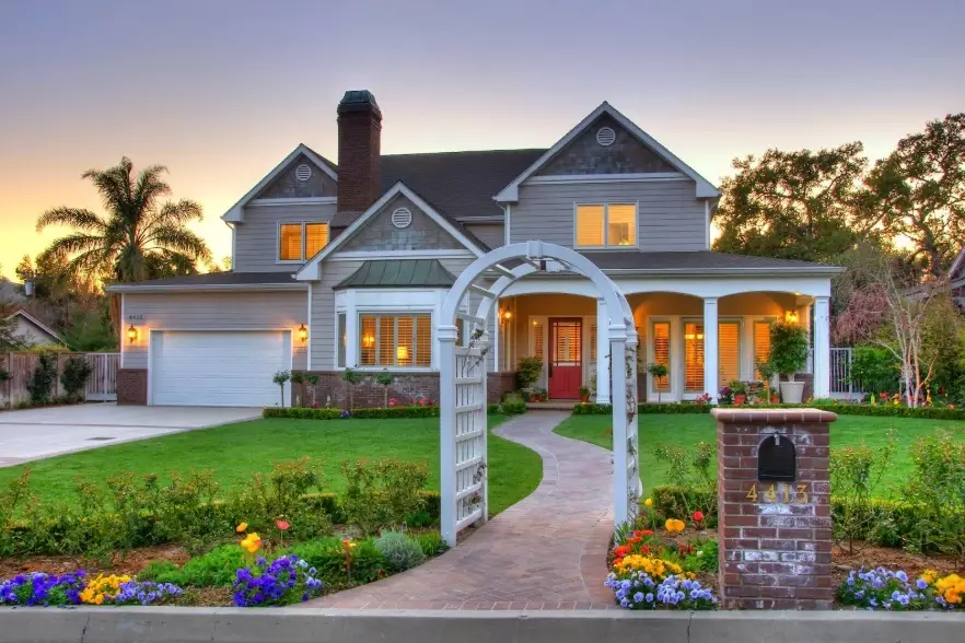 dreaming of home meaning